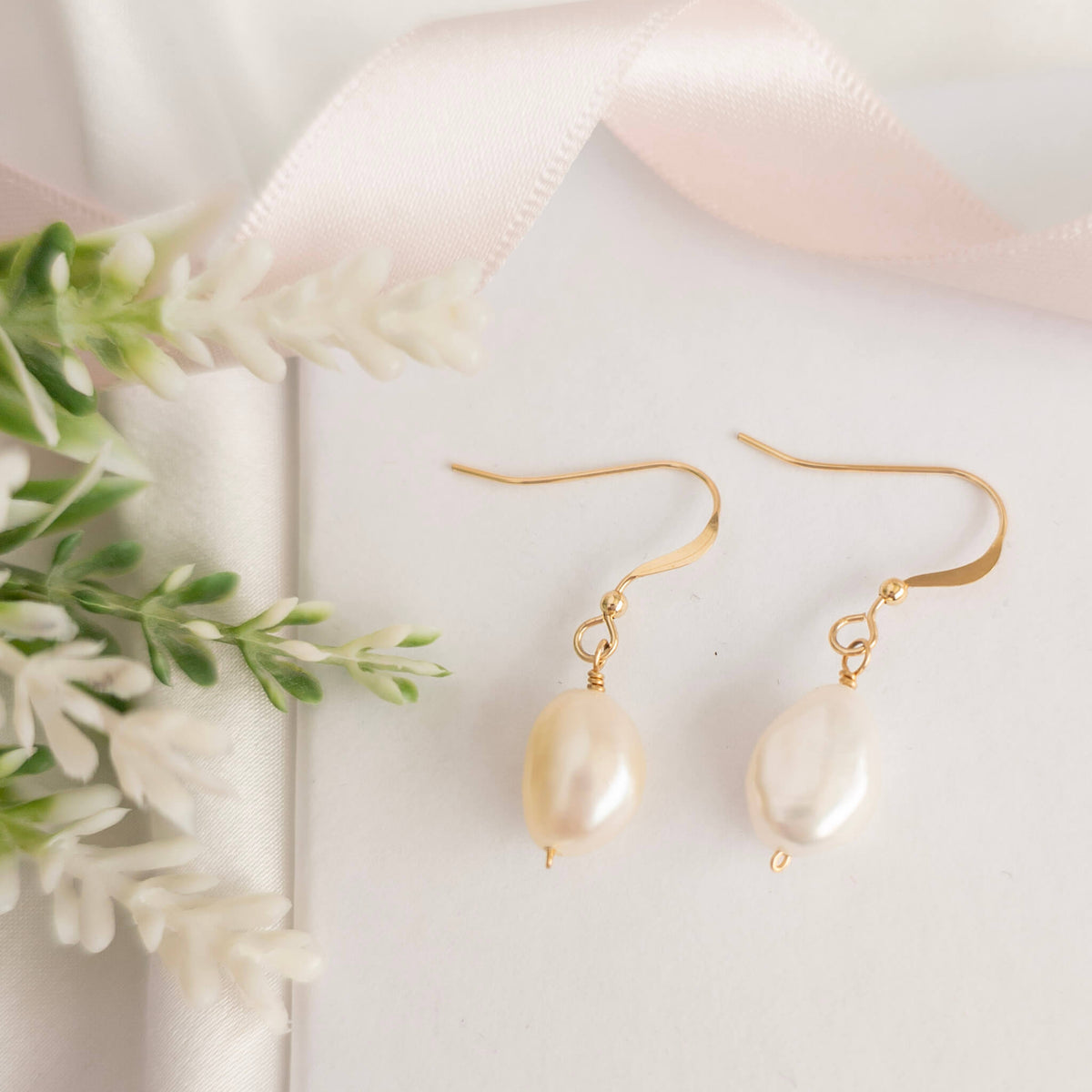 AAA Grade Barqoue Pearl Drop earring in gold