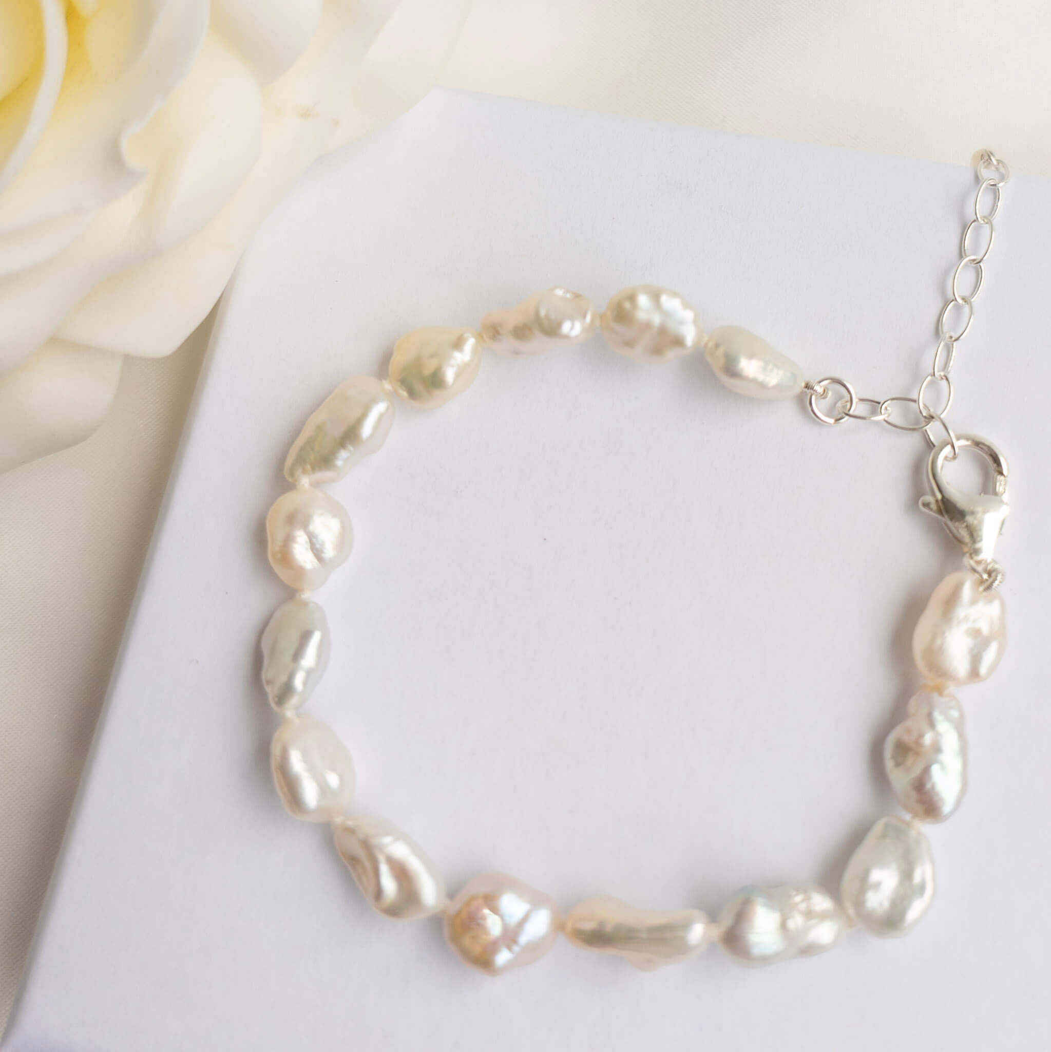 Keshi baroque pearl bracelet
