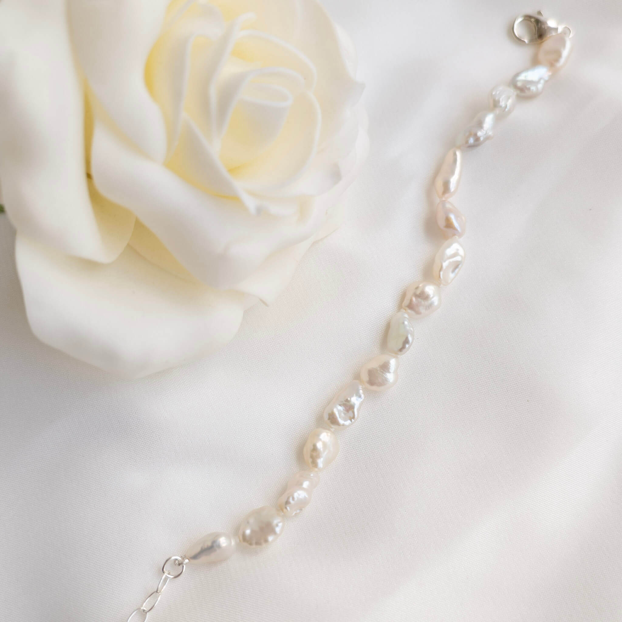 Keshi baroque pearl bracelet