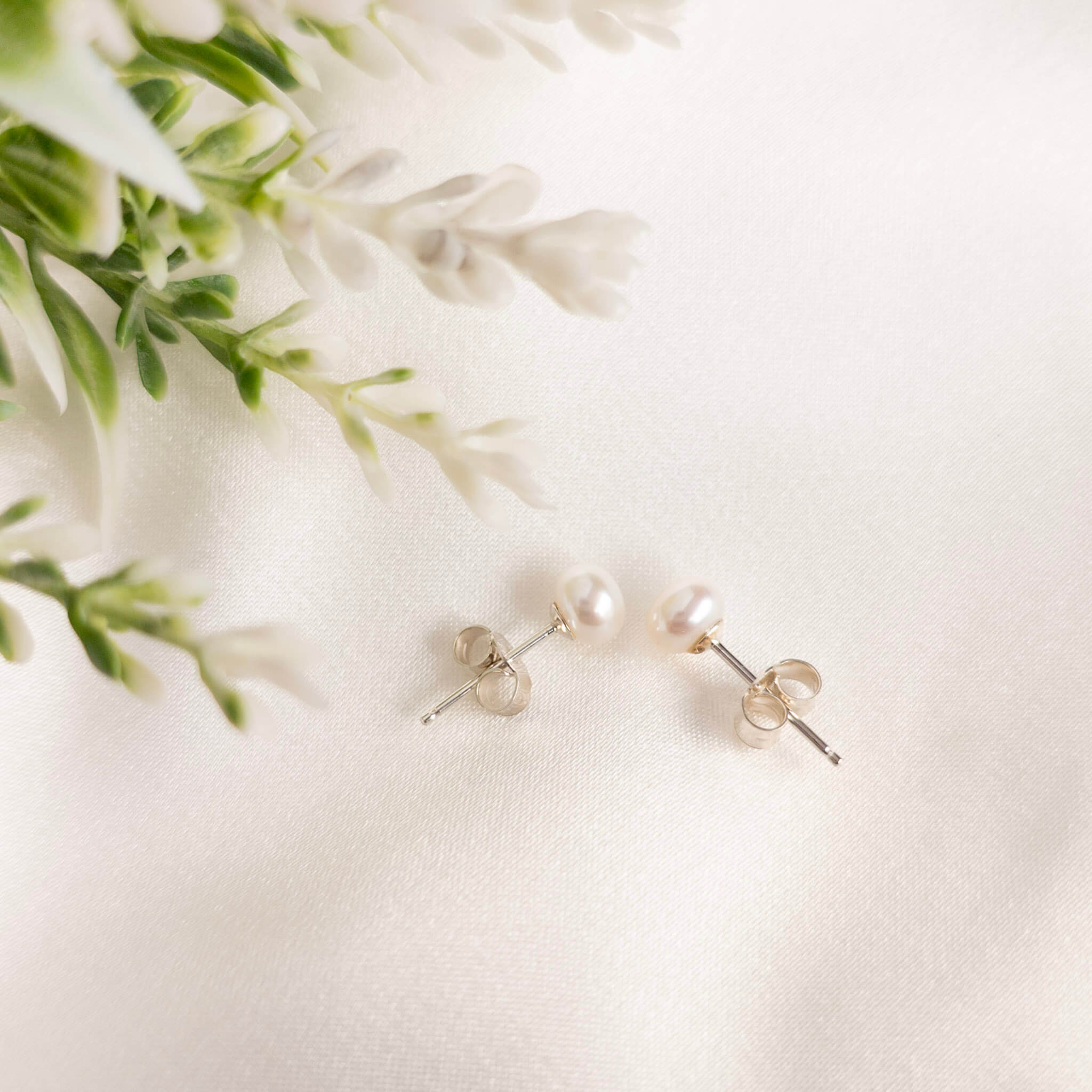 Pearl button Studs Earrings