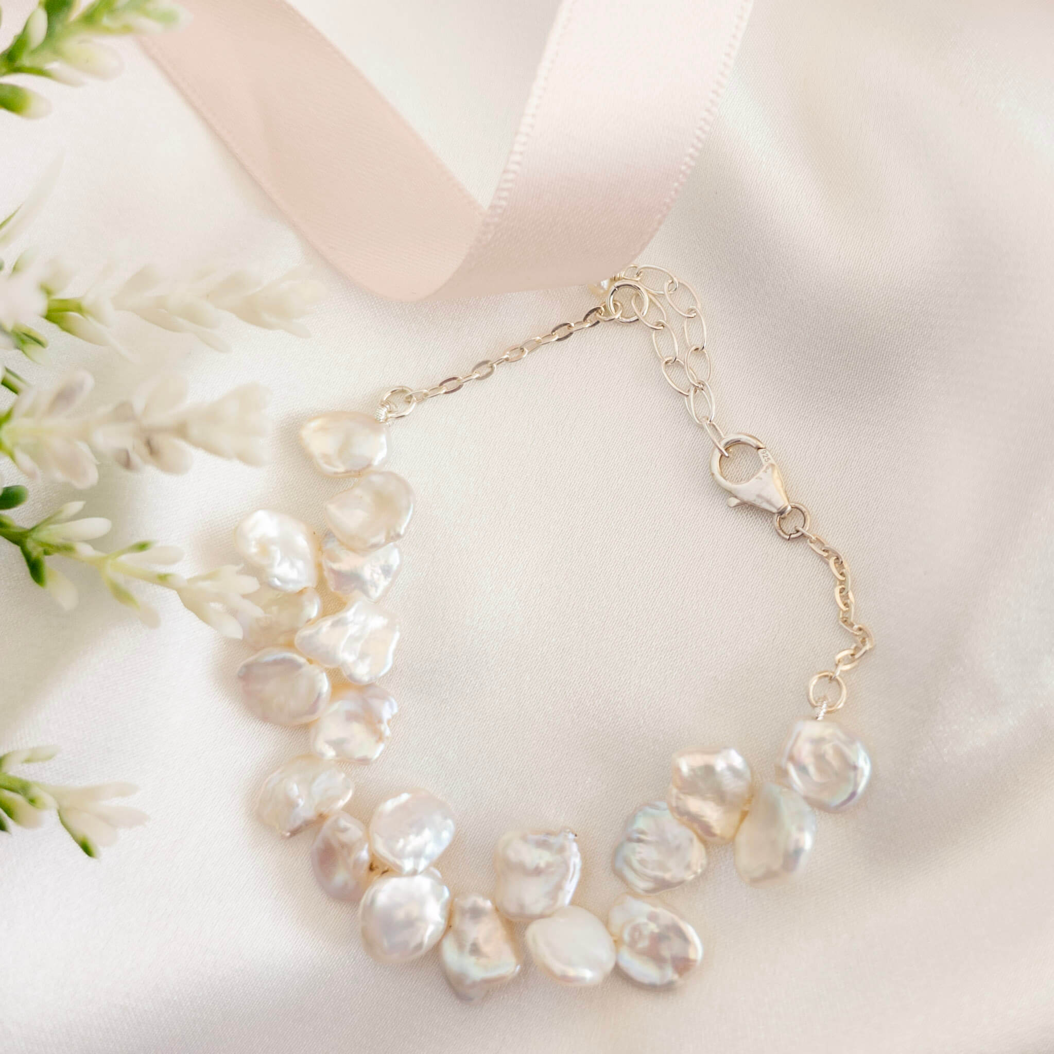 Petal Pearl Bracelet