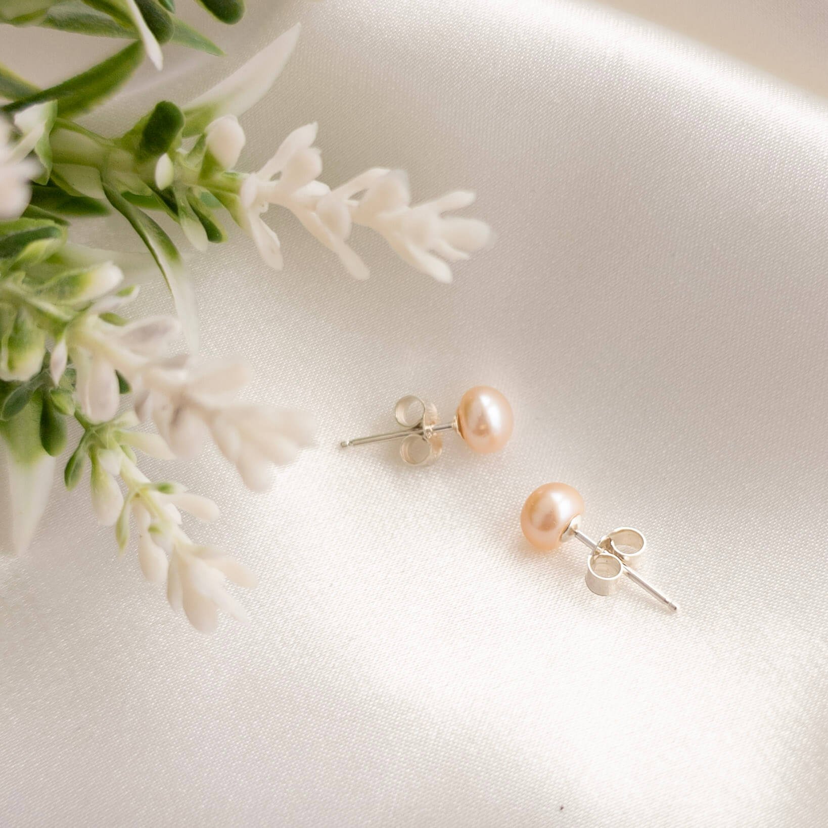 Pink Pearl Studs Earrings