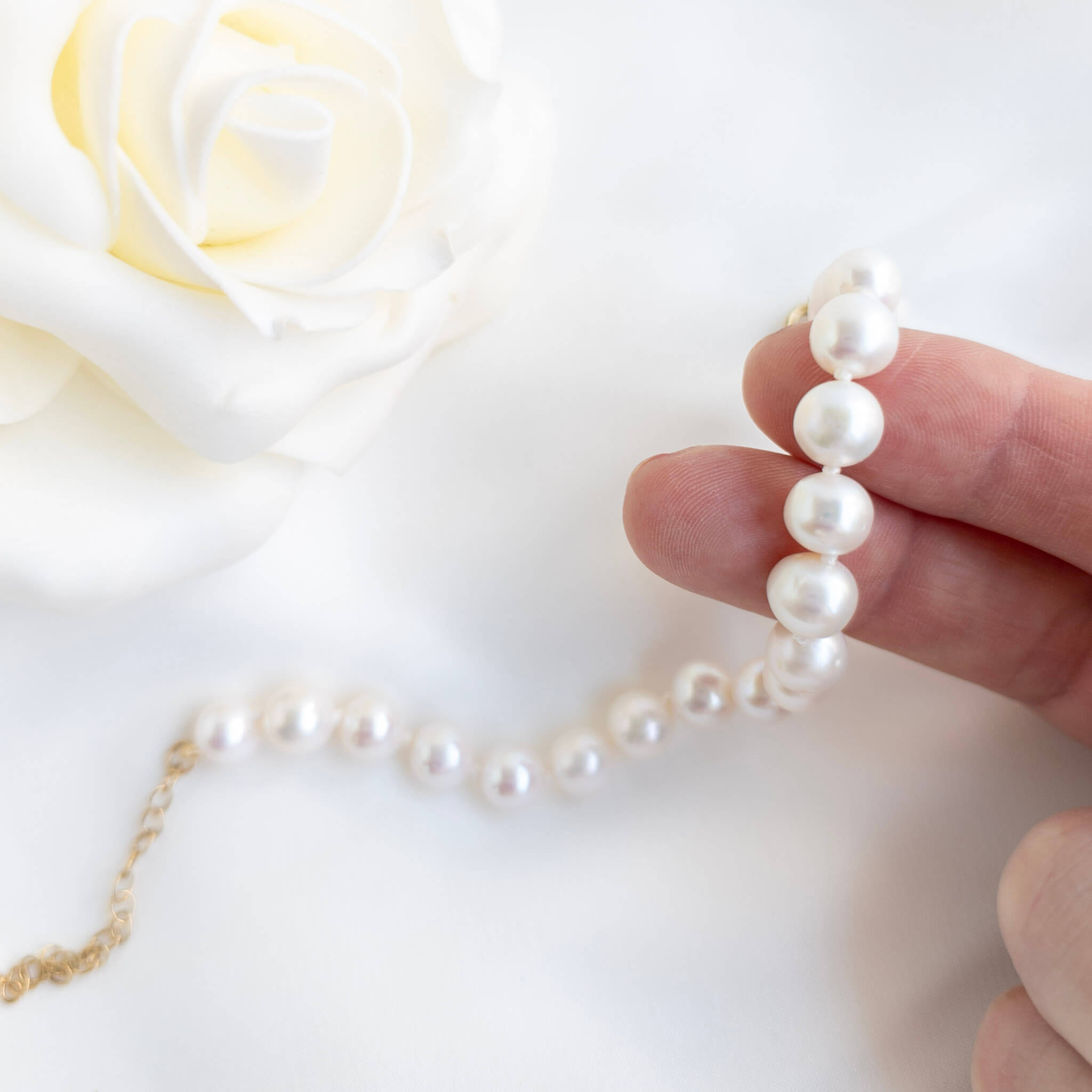 Handmade pearl bracelet