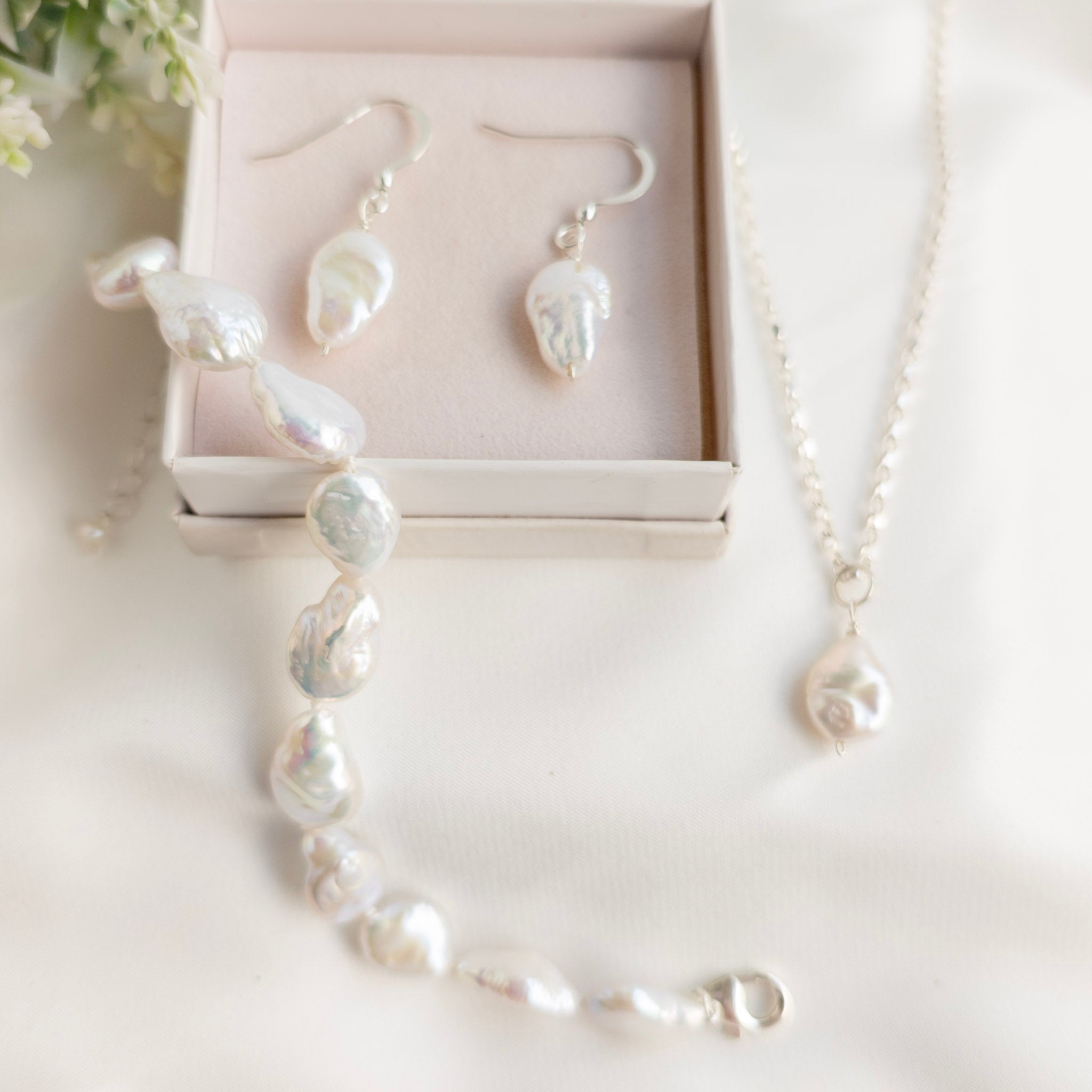 Baroque Coin Pearl Pendant Jewellery Set