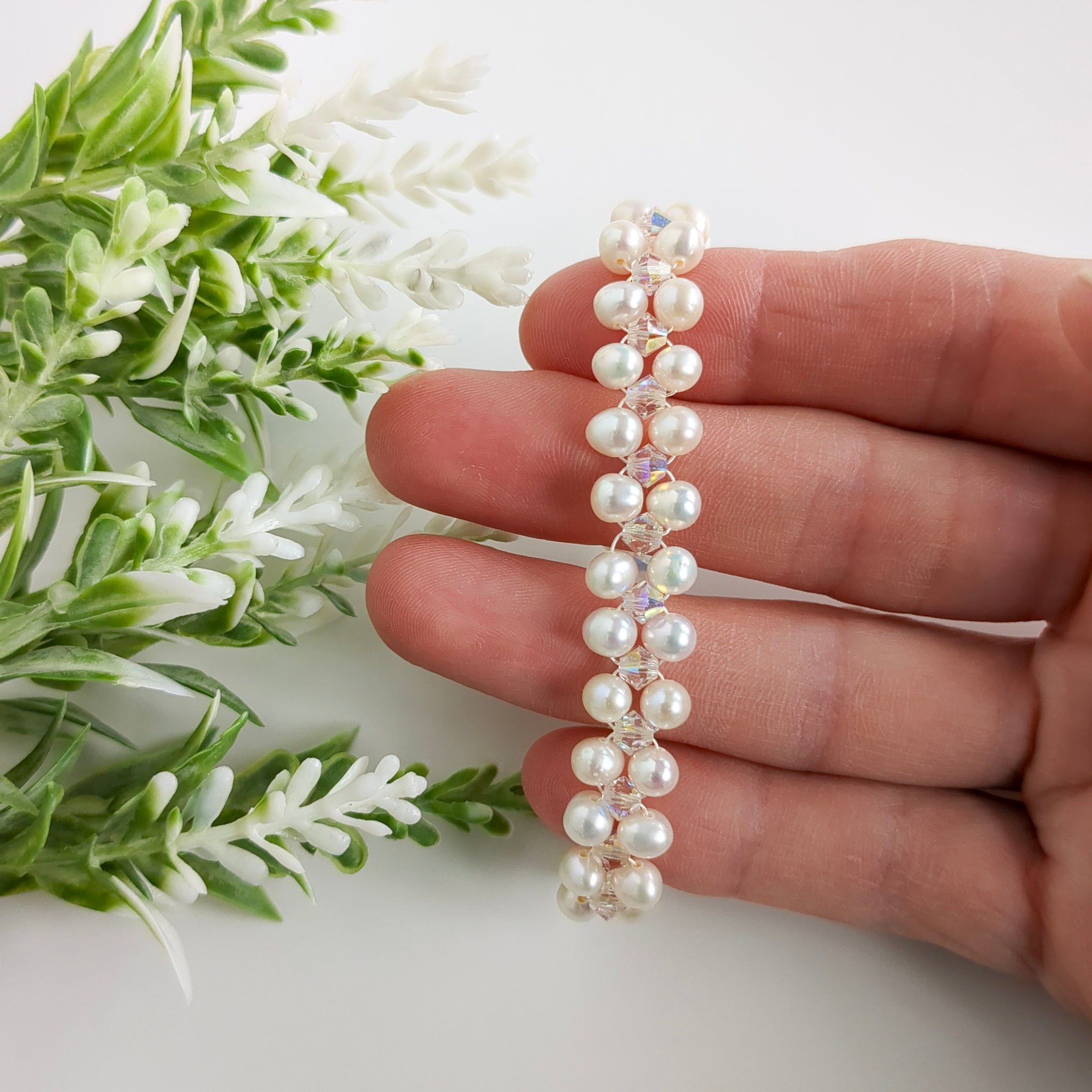 Pearl and crystal bracelet
