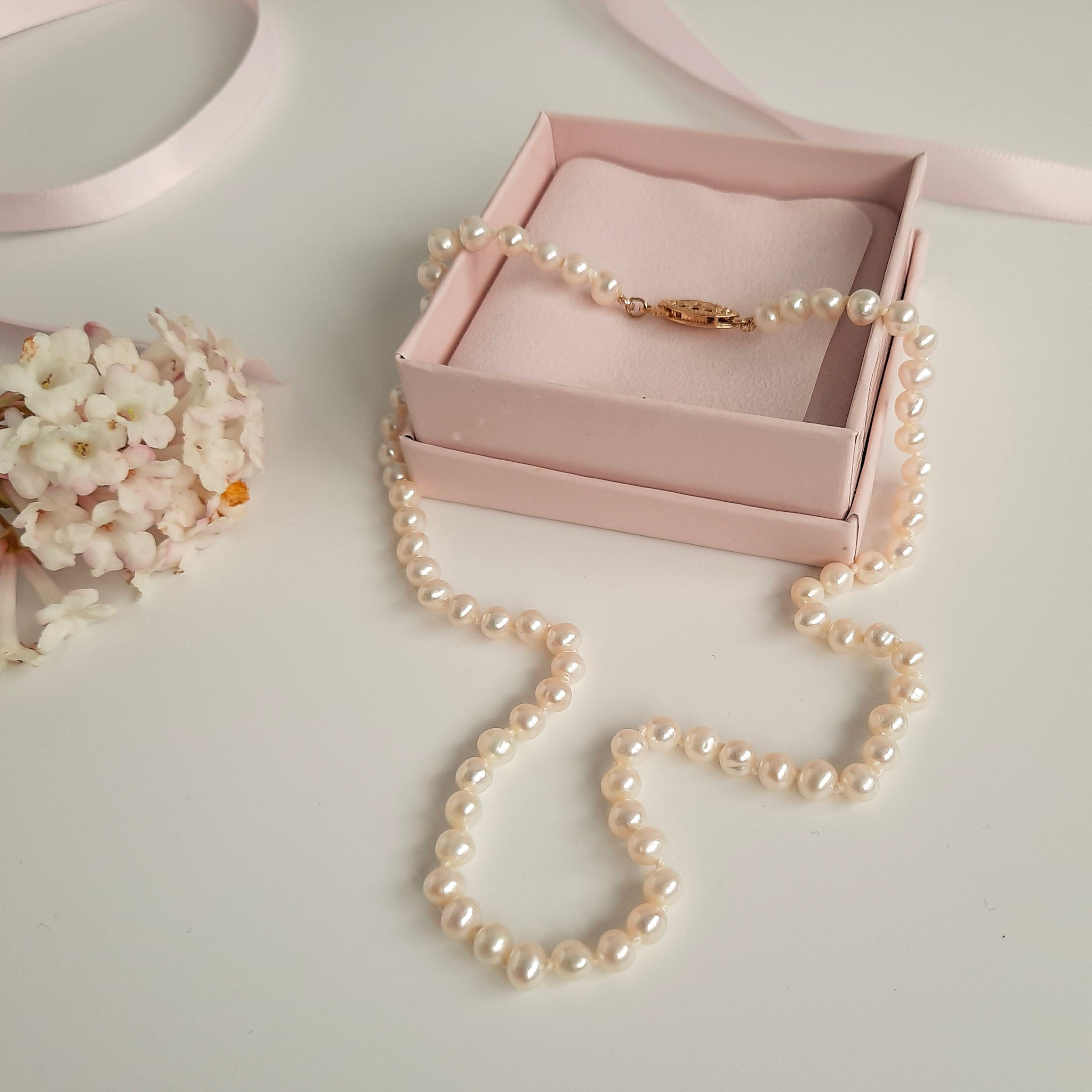 Handmade Pearl Necklace