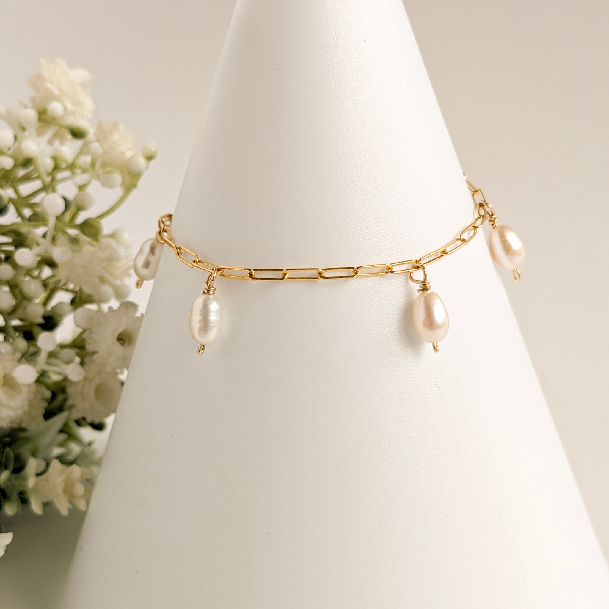 Gold Chain Bracelet with pearl drops