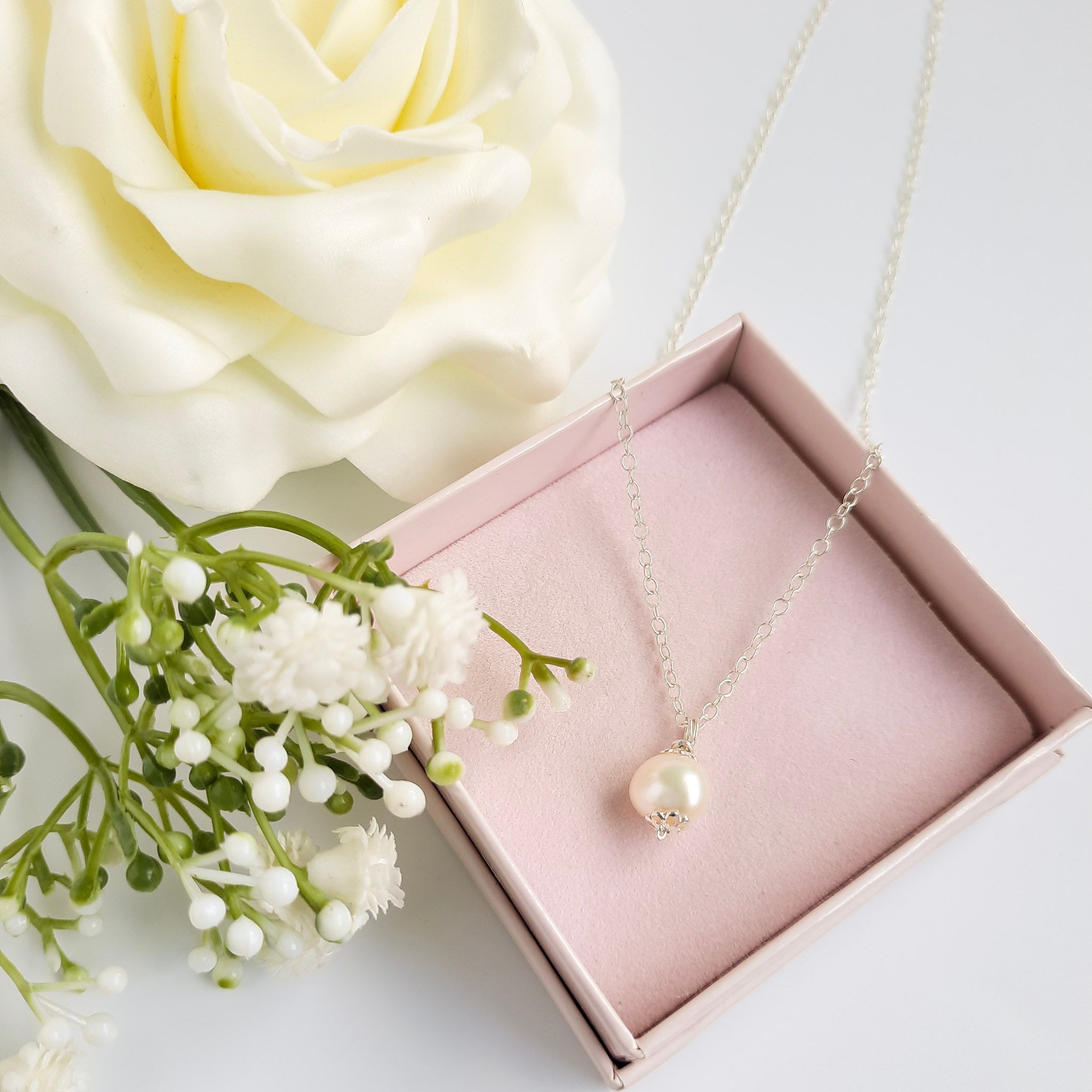 Vintage Style Pearl Pendant