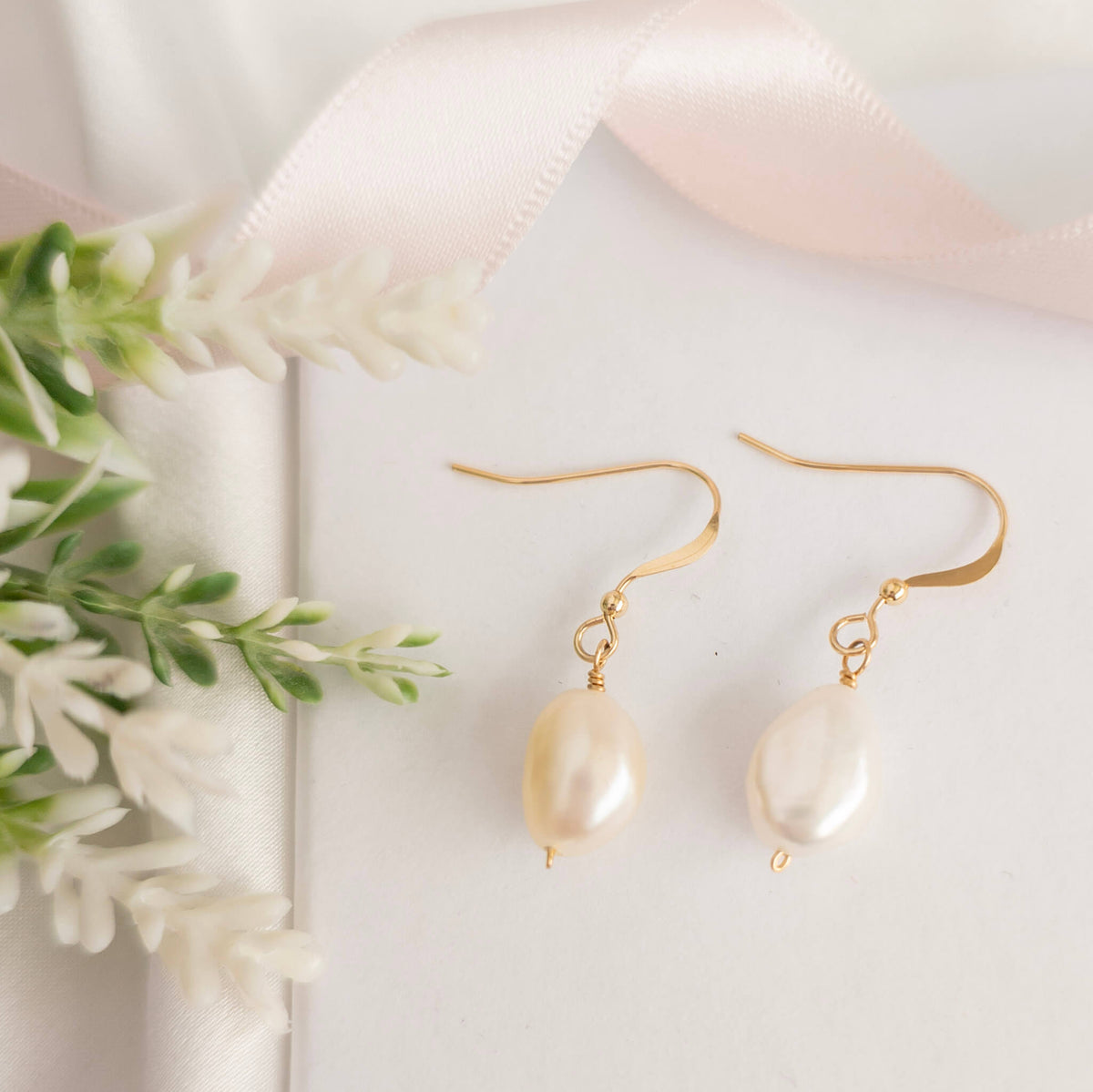AAA Grade Barqoue Pearl Drop earring in gold