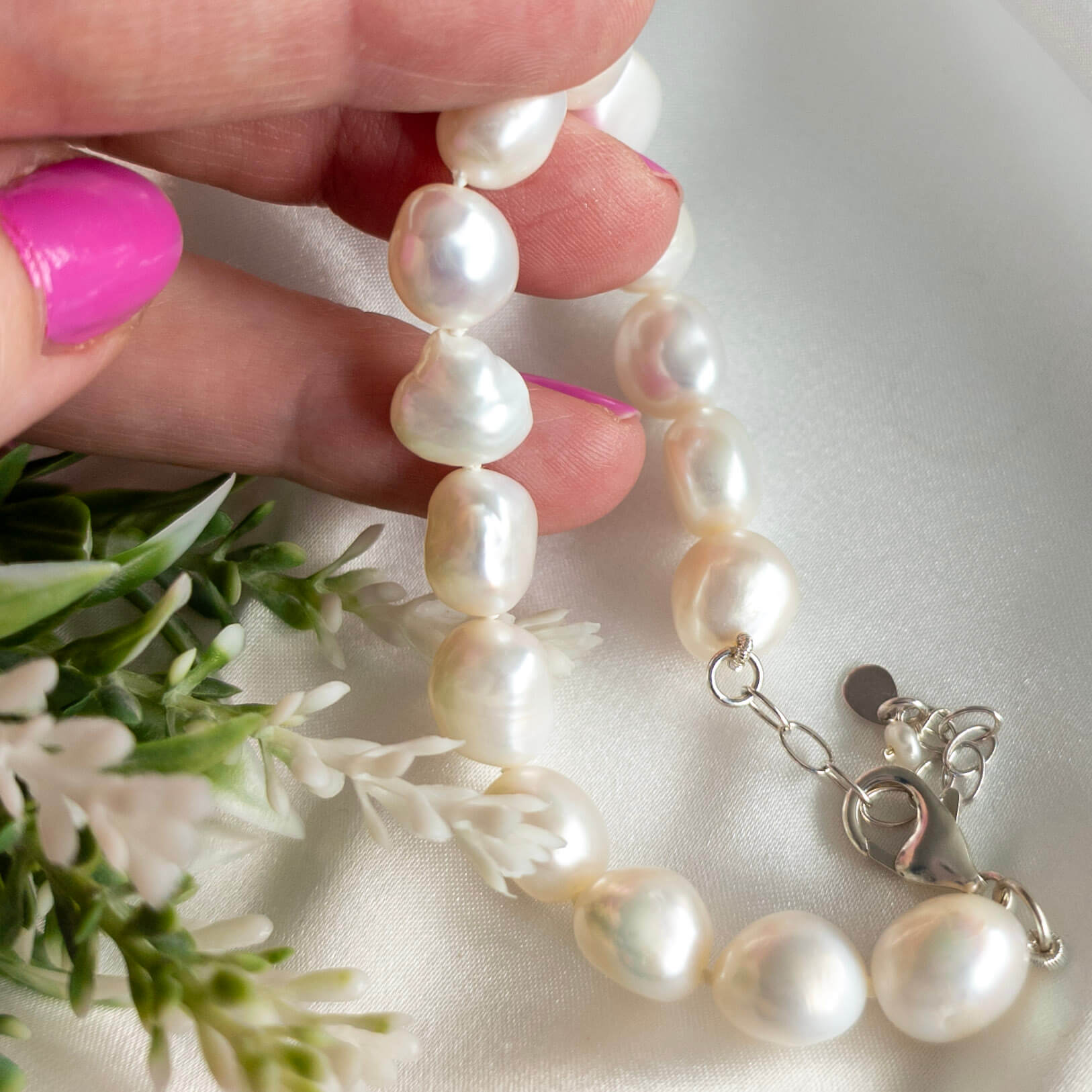 chunky baroque pearl bracelet