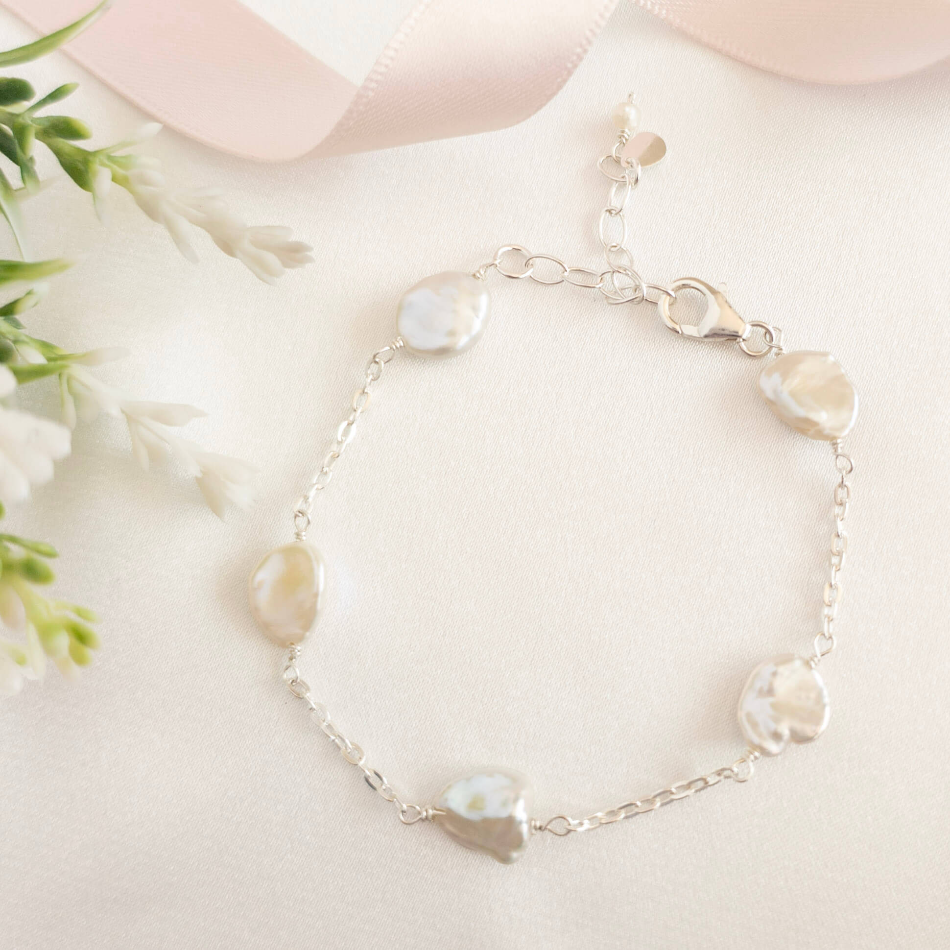Pearl and Sterling Silver Chain Bracelet