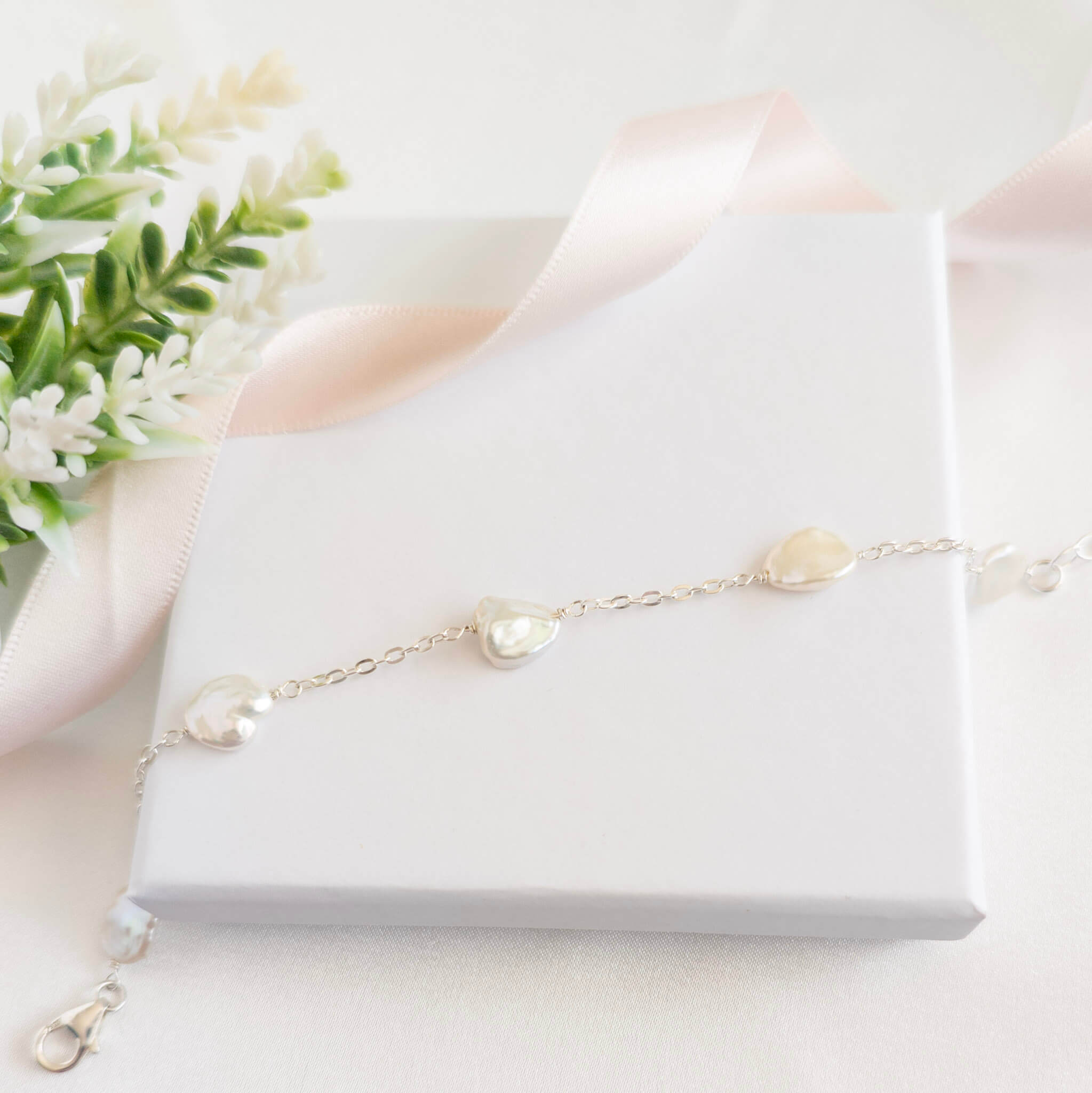 Pearl and Sterling Silver Chain Bracelet