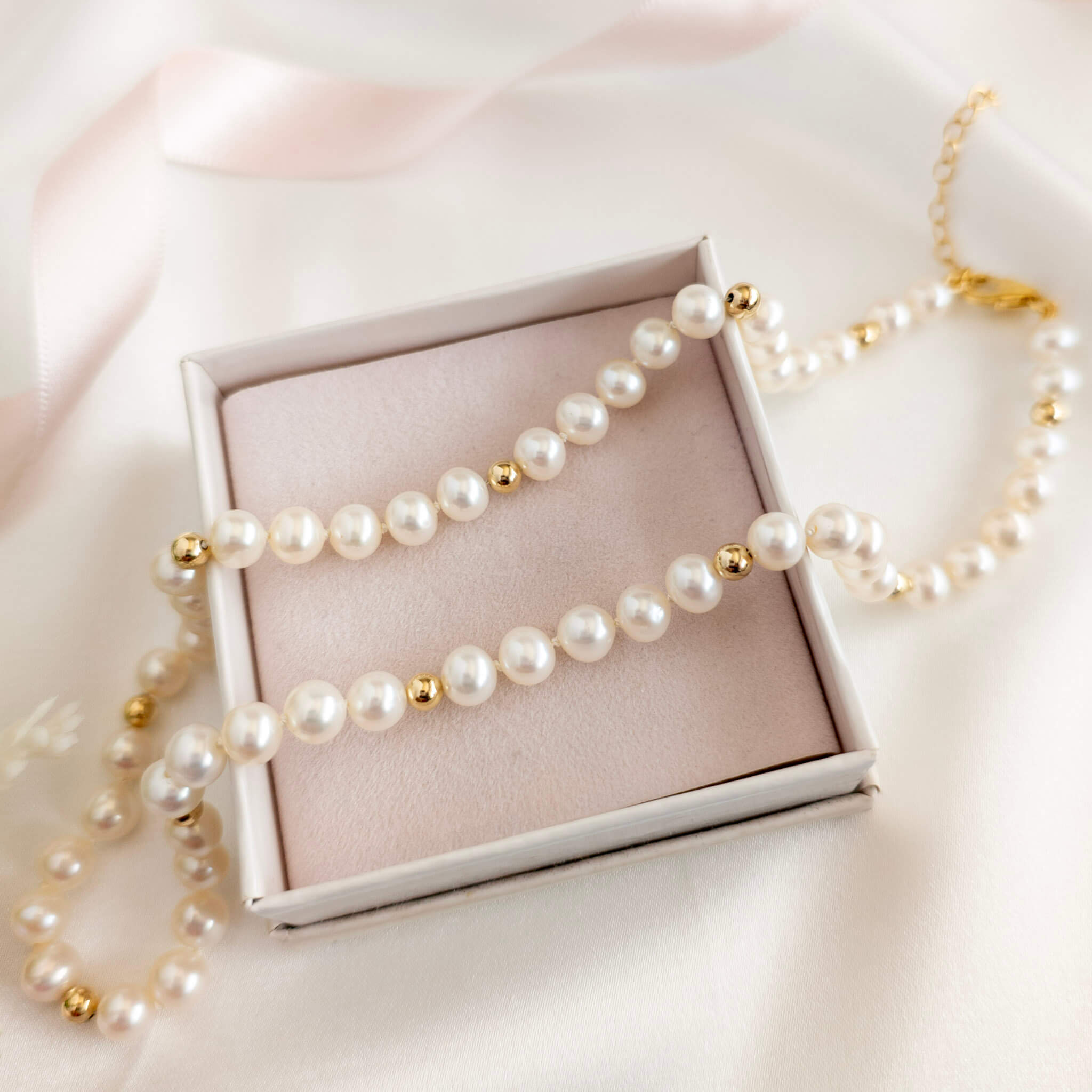 Pearl and Gold Beaded Necklace