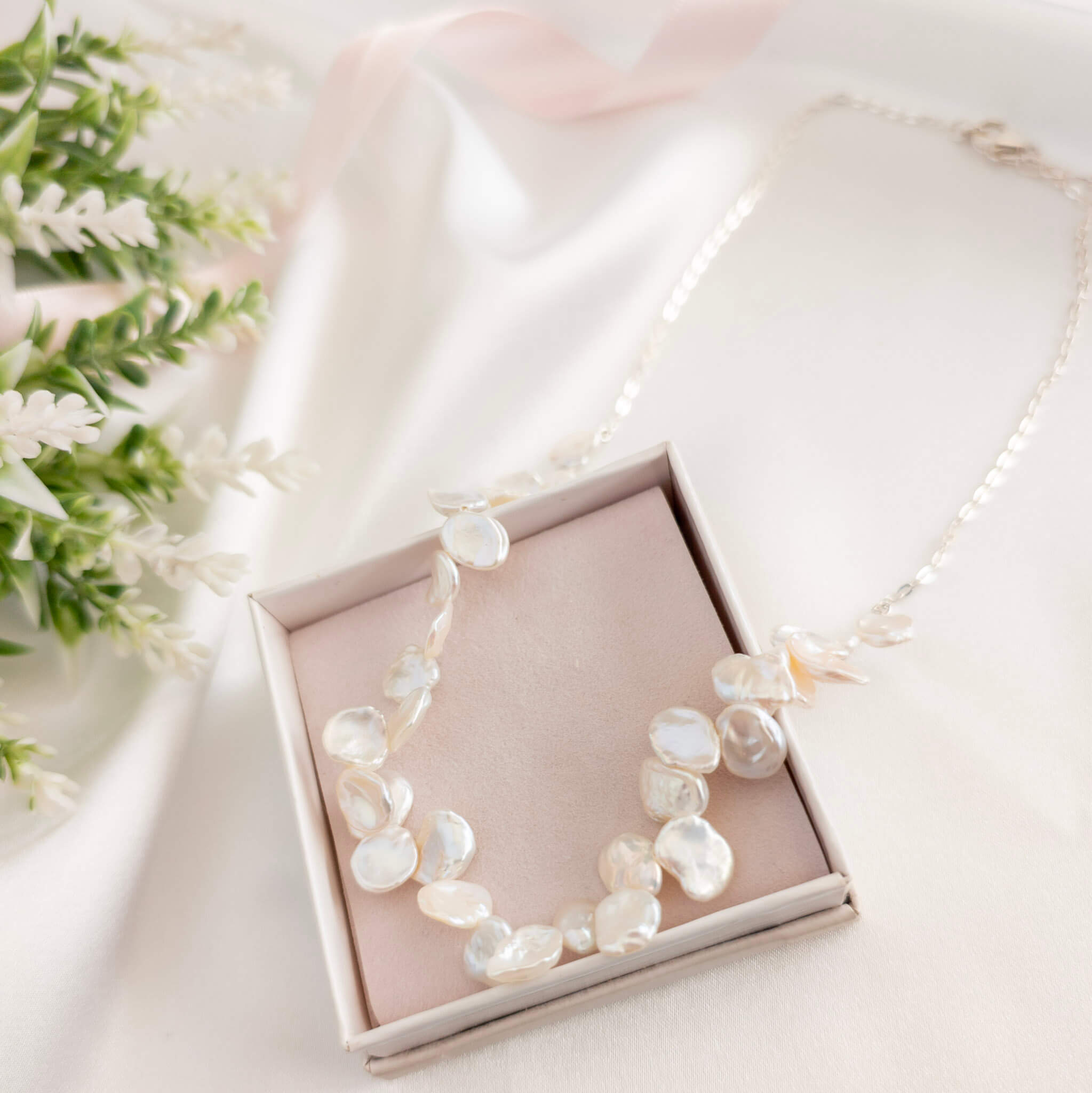 Petal Pearl Necklace