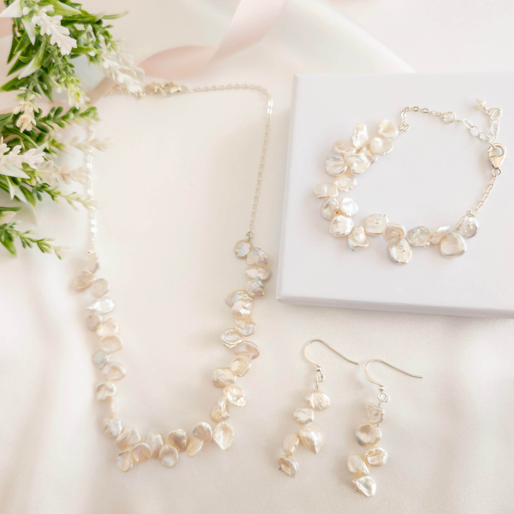 Petal Pearl Jewellery Set