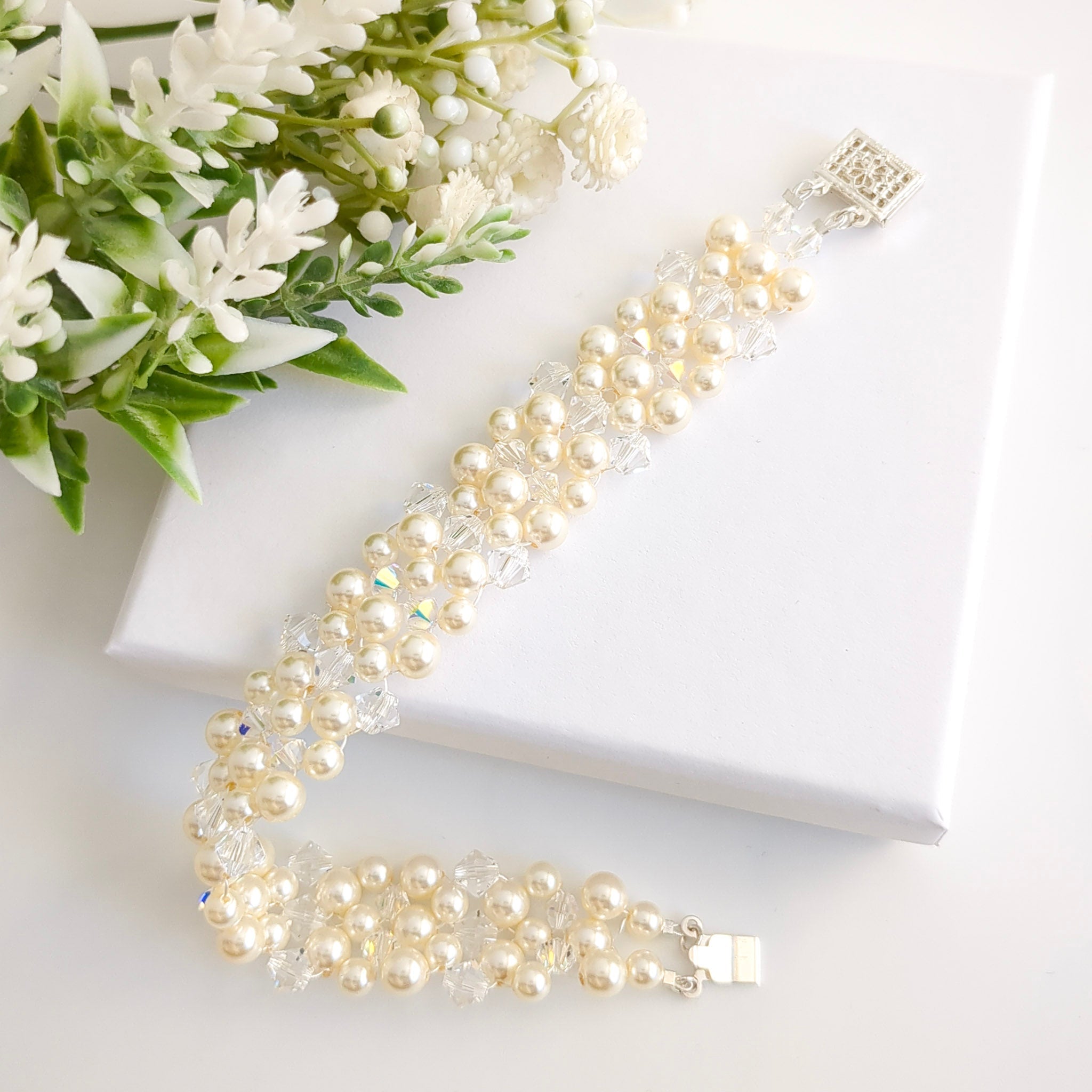 Cream & White Choker Bracelet - Watermeadow Lane Jewellery