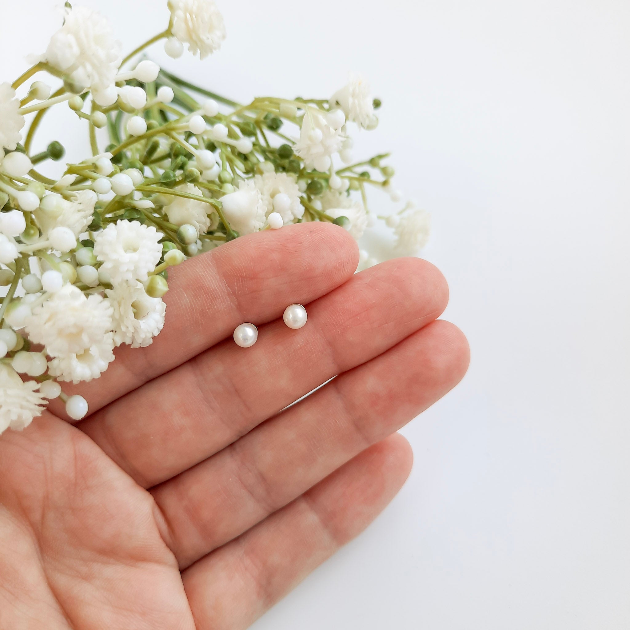 Freshwater Pearl Stud Earrings - Watermeadow Lane Jewellery
