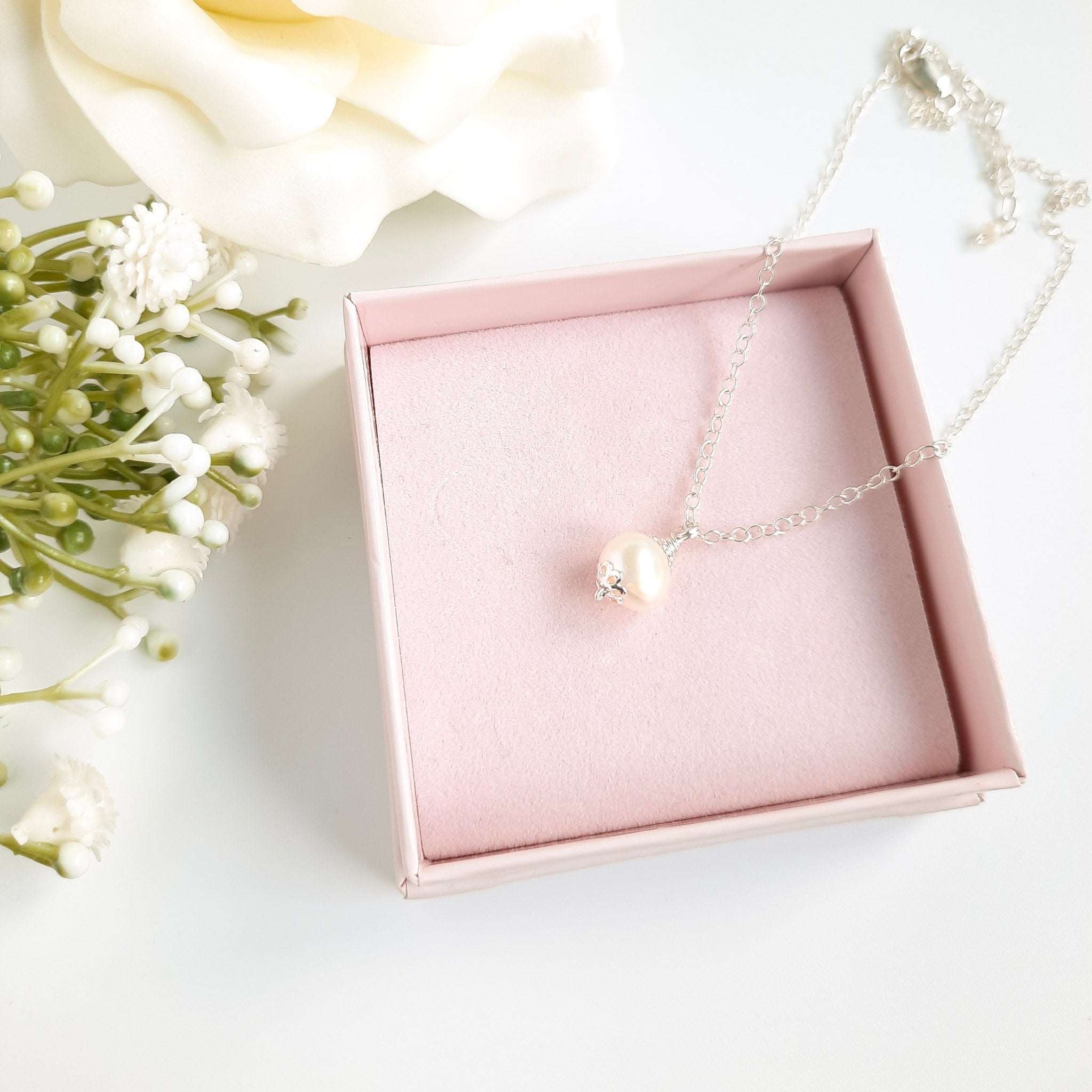 Vintage Style Pearl Pendant